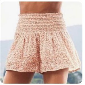 Aerie Flowy Smocked Shorts - Size L - Tan and Lilac Leopard Dot Print